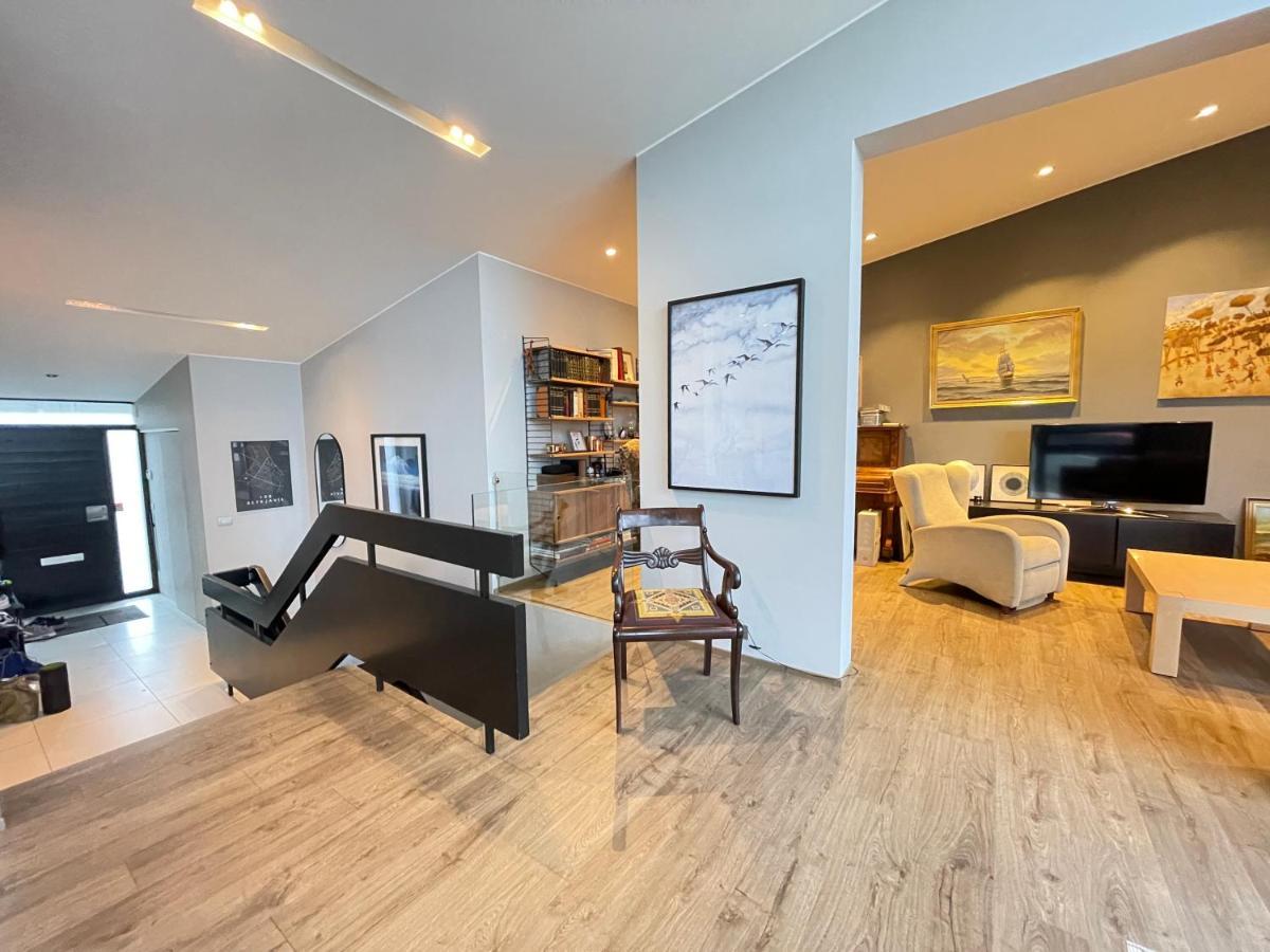 Modern Family Friendly House Centrally Located In Holiday home Reykjavik