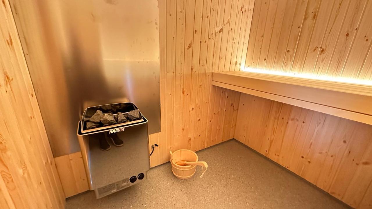 Holiday home Modern Family Friendly House Centrally Located In